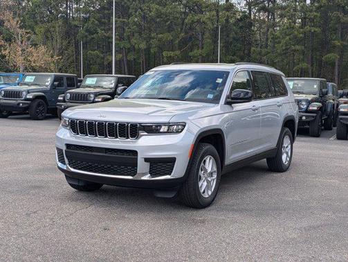 2025 Jeep Grand Cherokee L Laredo