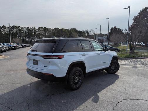 2024 Jeep Grand Cherokee 4xe Trailhawk