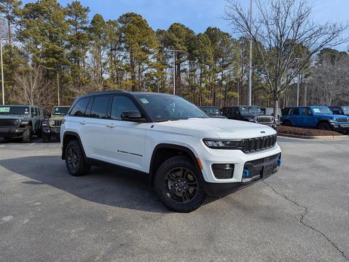 2024 Jeep Grand Cherokee 4xe Trailhawk