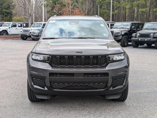 2025 Jeep Grand Cherokee L Altitude