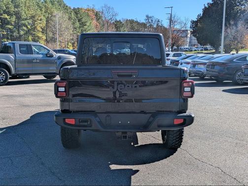 2026 Jeep Gladiator Willys 4x4