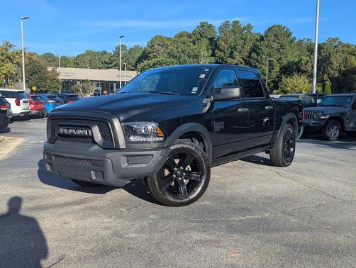 2024 RAM 1500 Classic Warlock Crew Cab 4x2 5'7' Box