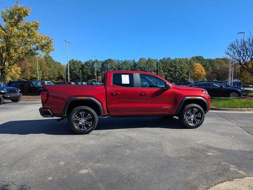 2023 GMC Canyon AT4