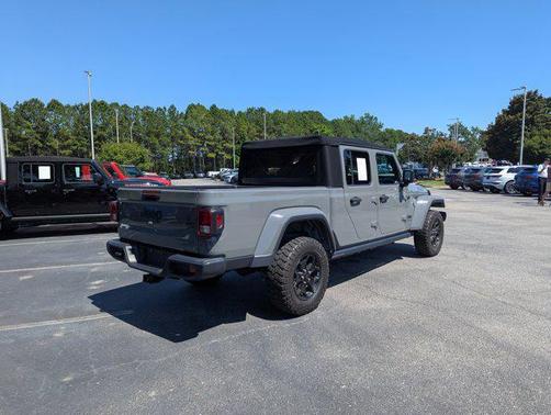 2022 Jeep Gladiator Willys 4x4