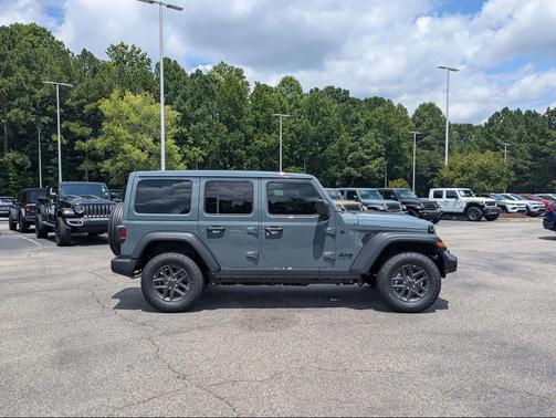 2025 Jeep Wrangler Sport S