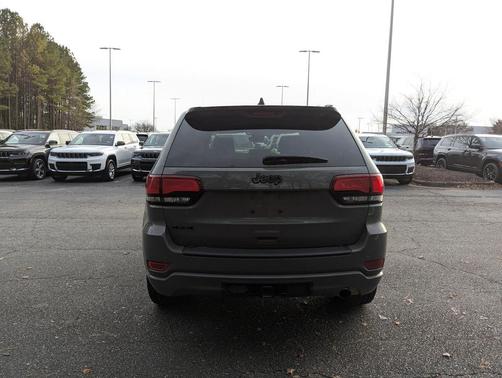 2022 Jeep Grand Cherokee Laredo
