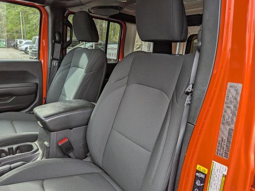 Punkn Metallic Clearcoat 2023 Jeep Wrangler Sport S