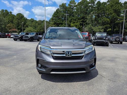 2022 Honda Pilot Touring 8-Passenger
