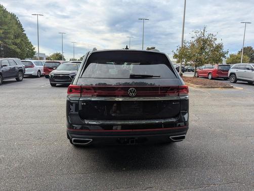 2024 Volkswagen Atlas 2.0T SE w/Technology 4MOTION