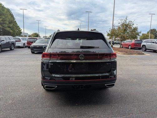 2024 Volkswagen Atlas 2.0T SE w/Technology 4MOTION