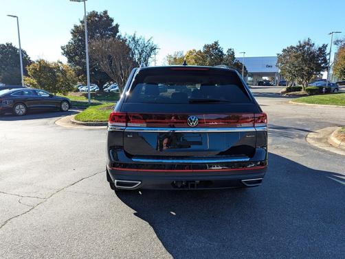 2024 Volkswagen Atlas 2.0T SE w/Technology 4MOTION