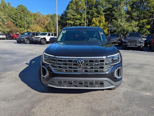 2024 Volkswagen Atlas 2.0T SE w/Technology 4MOTION