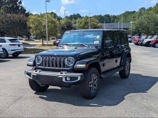 2025 Jeep Wrangler 4-Door Sahara 4x4