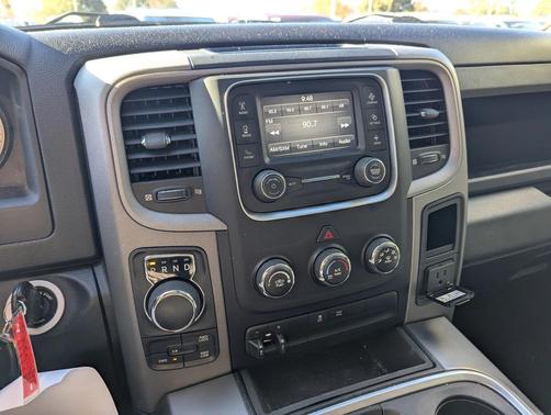 2021 RAM 1500 Classic Express