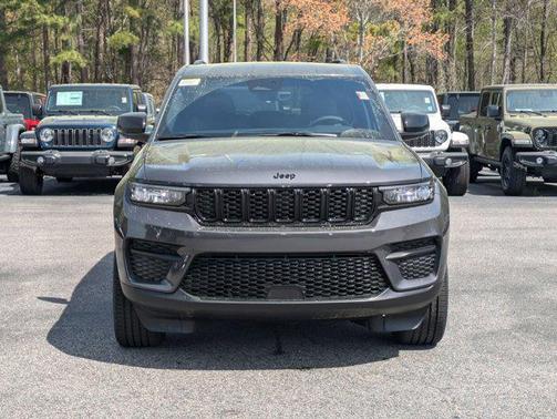 2025 Jeep Grand Cherokee Altitude