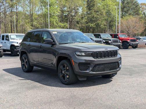 2025 Jeep Grand Cherokee Altitude