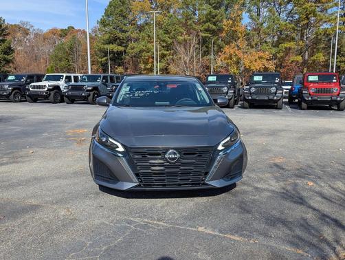 2023 Nissan Altima 2.5 SV