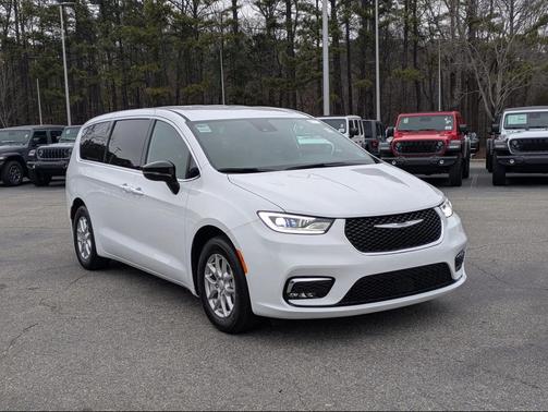 2026 Chrysler Pacifica L