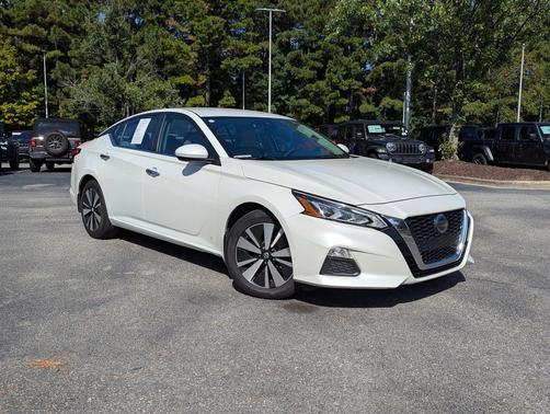 2021 Nissan Altima 2.5 SV