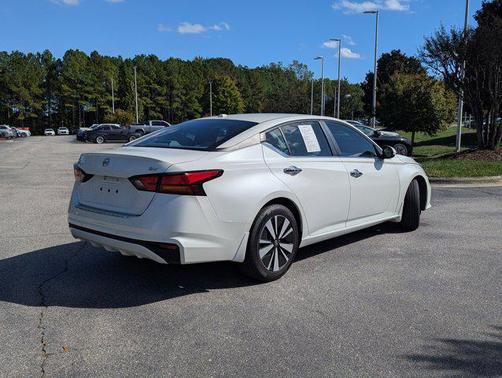 2021 Nissan Altima 2.5 SV