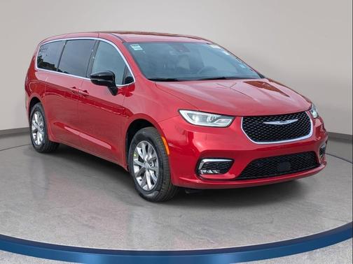 Red Hot Pearlcoat 2026 Chrysler Pacifica L