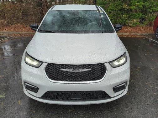 2026 Chrysler Pacifica L