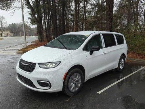 2026 Chrysler Pacifica L