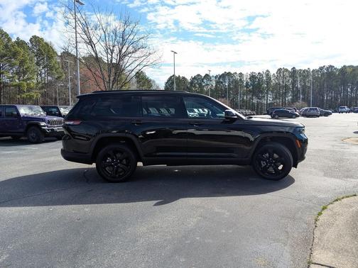 2023 Jeep Grand Cherokee L Altitude