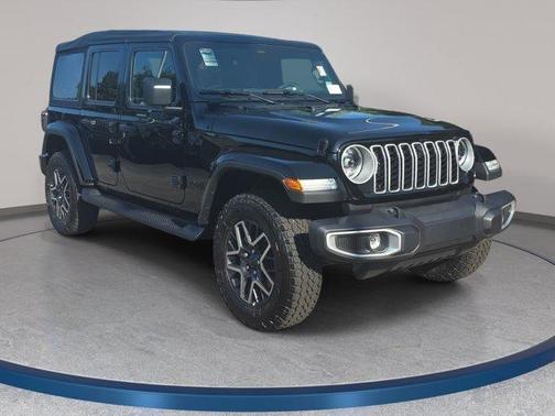 Black Clearcoat 2026 Jeep Wrangler Sahara