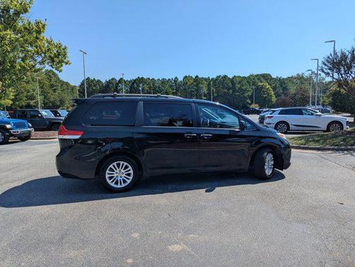 2012 Toyota Sienna XLE