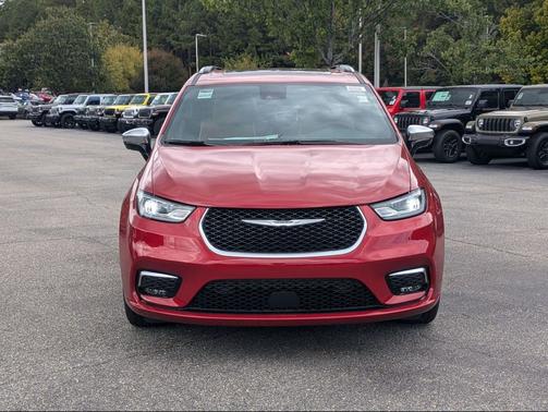 2026 Chrysler Pacifica L