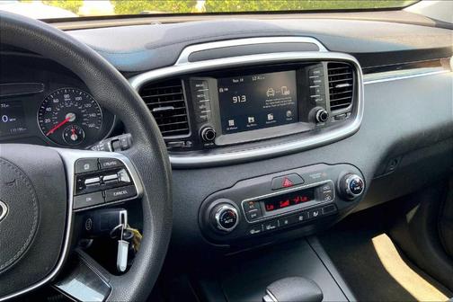 2019 Kia Sorento LX V6