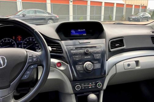2017 Acura ILX Base (A8)