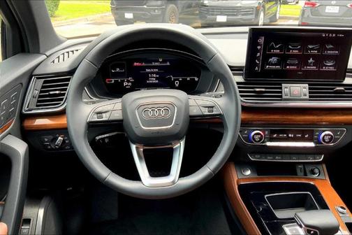 2022 Audi Q5 45 S line Premium Plus