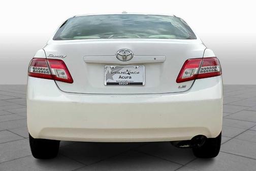 2011 Toyota Camry LE