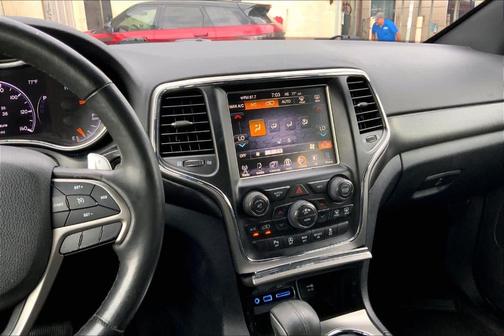 2017 Jeep Grand Cherokee Altitude