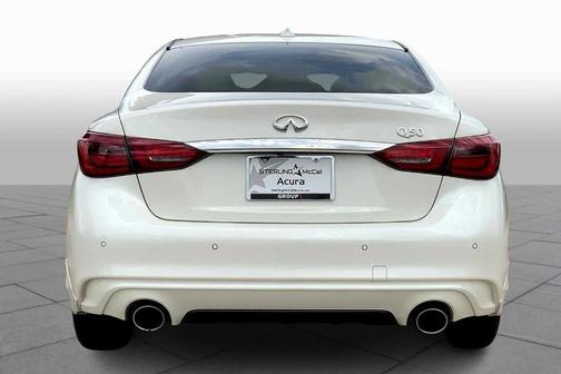 2022 INFINITI Q50 LUXE