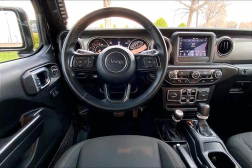 2021 Jeep Gladiator Sport