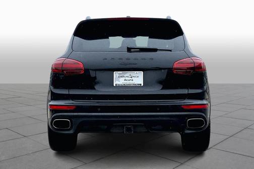 2018 Porsche Cayenne Platinum Edition