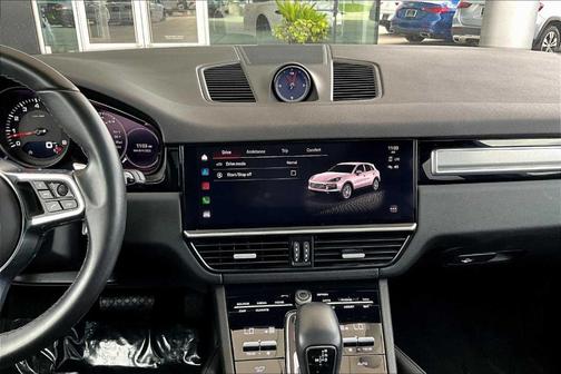 2023 Porsche Cayenne 