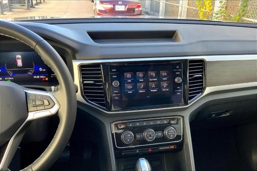 2022 Volkswagen Atlas 2.0T SE w/Technology