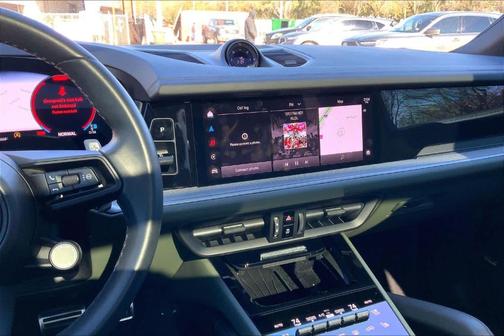 2024 Porsche Cayenne S