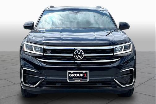 Deep Black Pearl 2023 Volkswagen Atlas Cross Sport 3.6L V6 SEL Premium R-Line