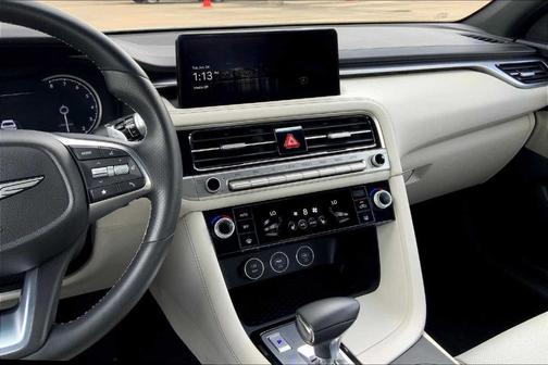 2024 Genesis G70 2.5T