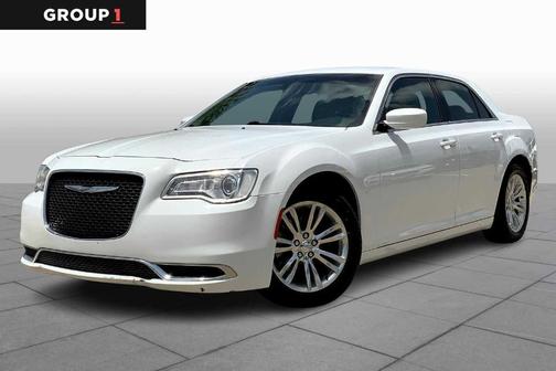 2017 Chrysler 300 Limited