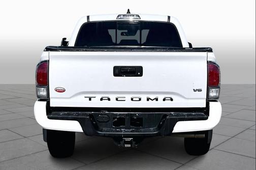 Super White 2020 Toyota Tacoma TRD Sport