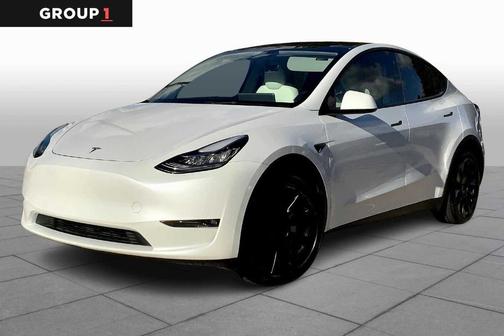 2023 Tesla Model Y Long Range