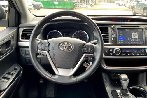 2019 Toyota Highlander LE Plus