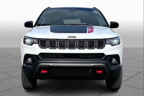 Bright White Clearcoat 2025 Jeep Compass Trailhawk