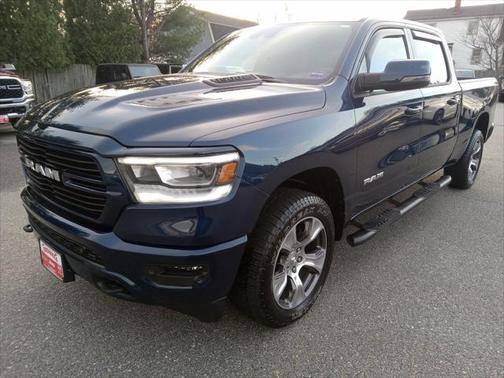 2023 RAM 1500 Laramie Crew Cab 4x4 64' Box
